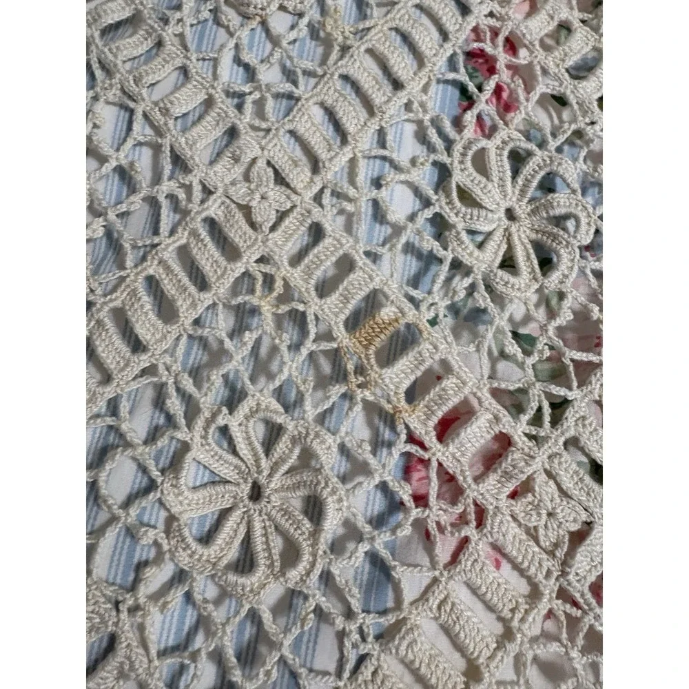 Vintage Hand Crocheted‎ Tablecloth/Coverlet 58